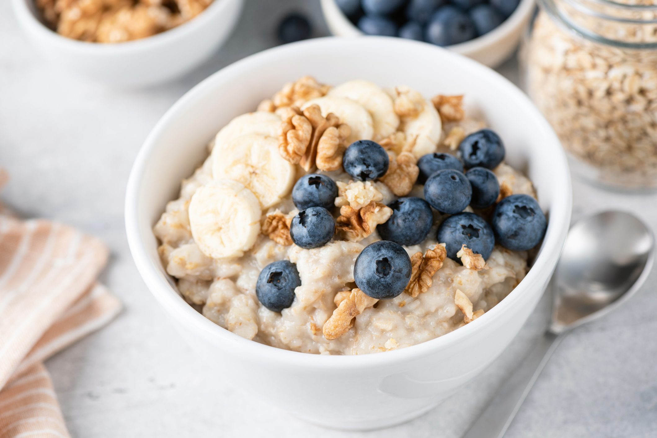 I Had Oatmeal Every Day for a Week—Here’s What Happened