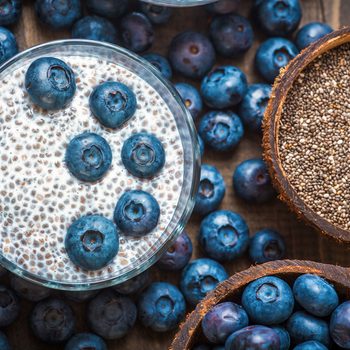 Oats with blueberries and seeds